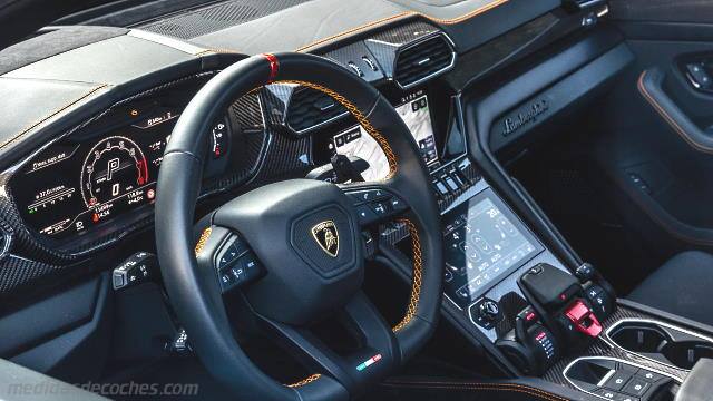 Detalle interior del Lamborghini Urus S