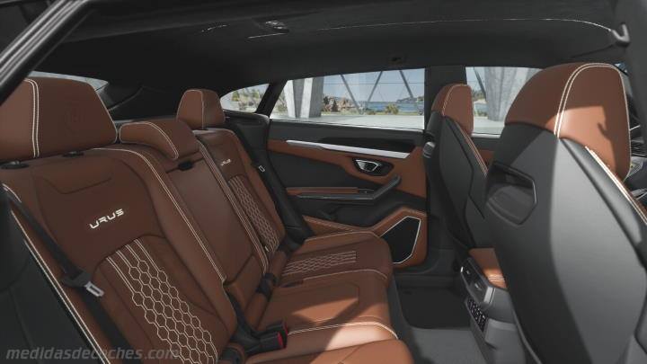 Interior Lamborghini Urus S 2025