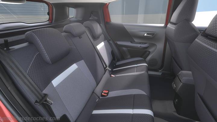 Interior Opel Frontera 2025