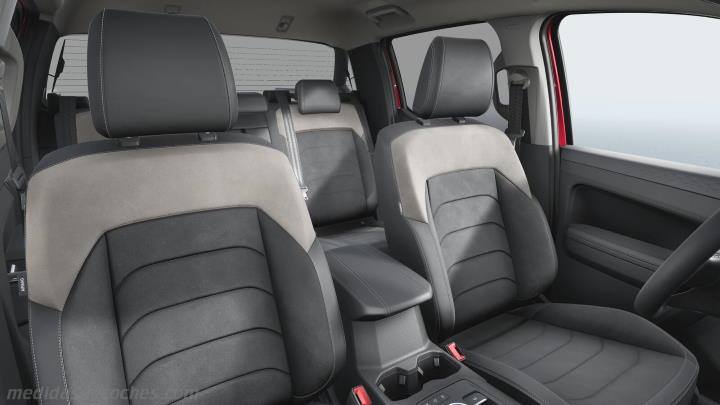 Interior Volkswagen Amarok 2023